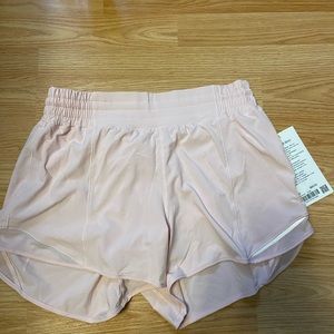 Brand new Lulu Lemon bitty HR short 4” *Lined